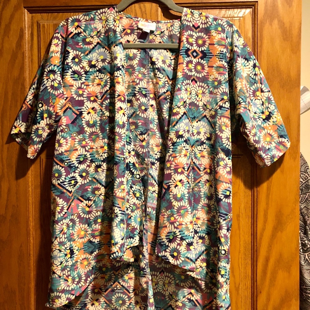LuLaRoe Bianka Kimono excellent condition